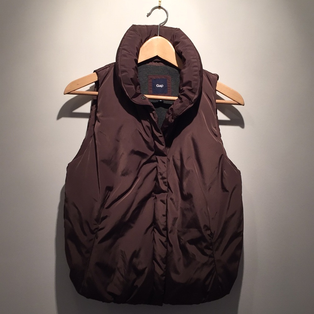 Dark Olive Green Puffy Nylon Vest. GAP XS